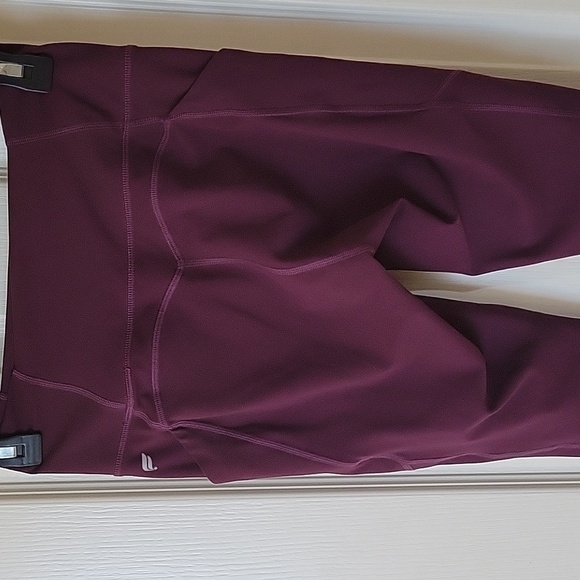 Fabletics Burgundy Pure Lux athletic pants Small - Picture 7 of 11
